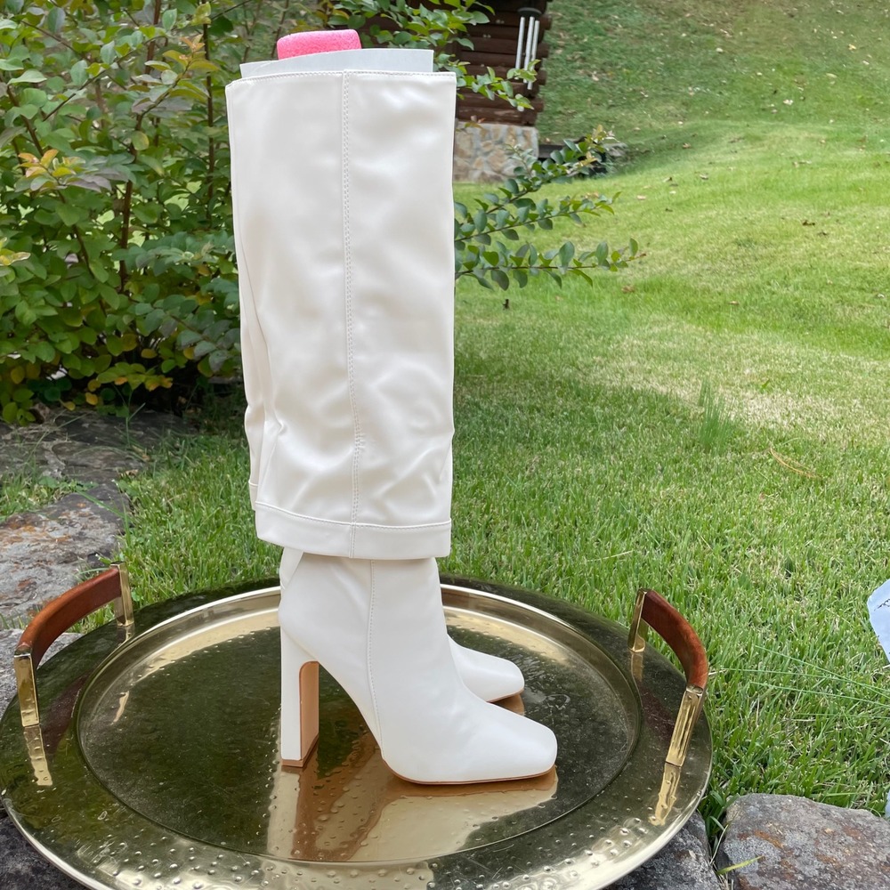 Lulus Cream Knee High Boots Block Heel‎ Square Toe Pull On Fashion Boots